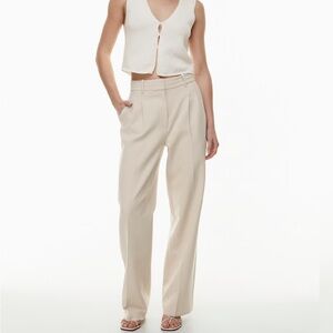 Aritzia Effortless Pant in Soft Birch - SZ 4